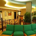 West Point Airport دوسّوبونو