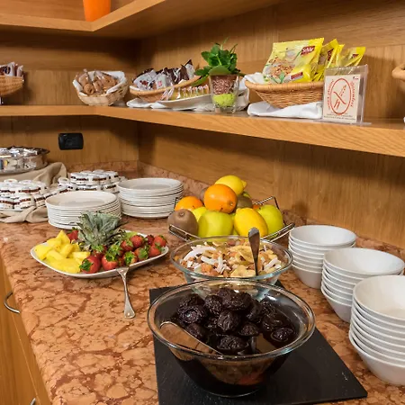 West Point Airport 4* Dossobuono