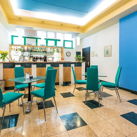 West Point Airport Hotel Dossobuono