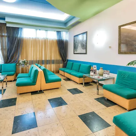 Hotel West Point Airport 4*
