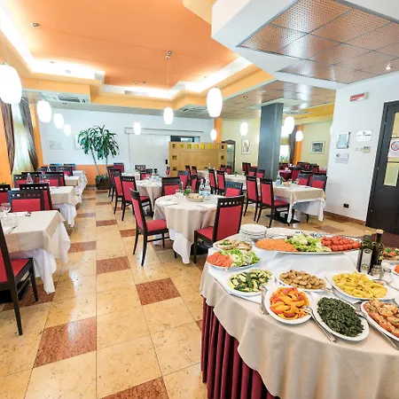 West Point Airport Hotell Dossobuono