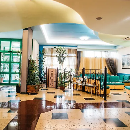 West Point Airport 4* דוסובונו