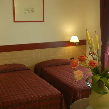 West Point Airport Hotell Dossobuono