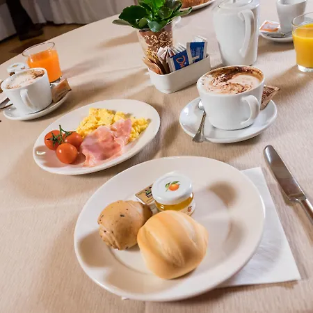 West Point Airport Hotel Dossobuono