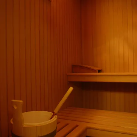 West Point Airport 酒店 多索博诺