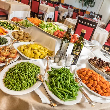 West Point Airport דוסובונו