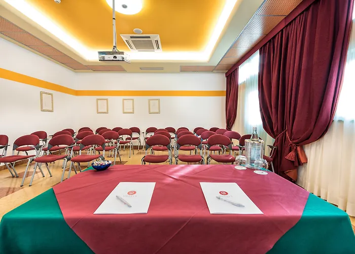 West Point Airport 4* דוסובונו