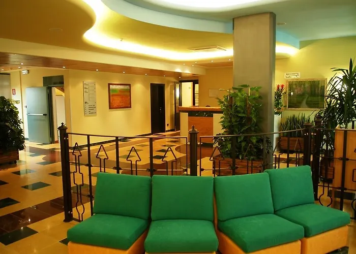 West Point Airport דוסובונו